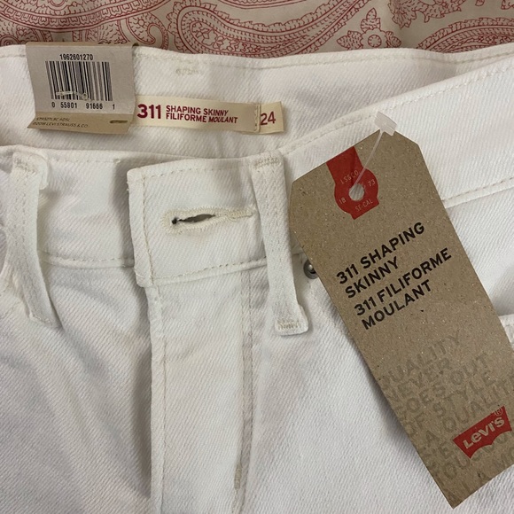 Levi’s jeans, size 24 - Picture 3 of 3